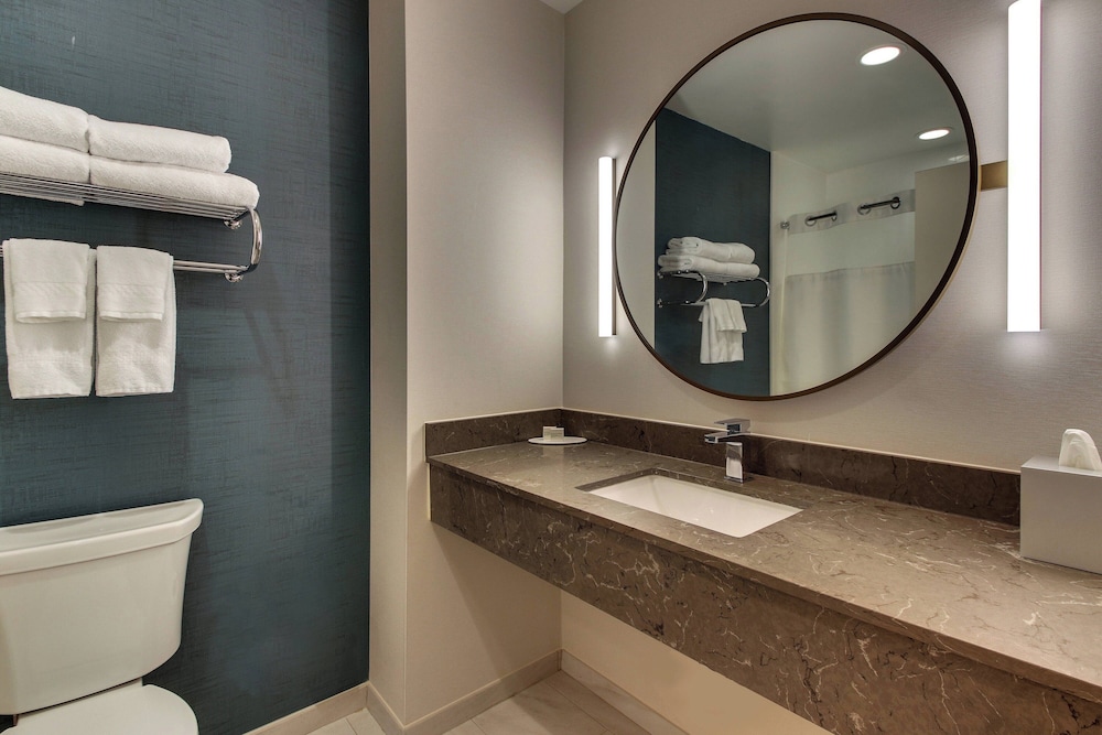 Fairfield Inn & Suites by Marriott Birmingham Downtown - photo 20