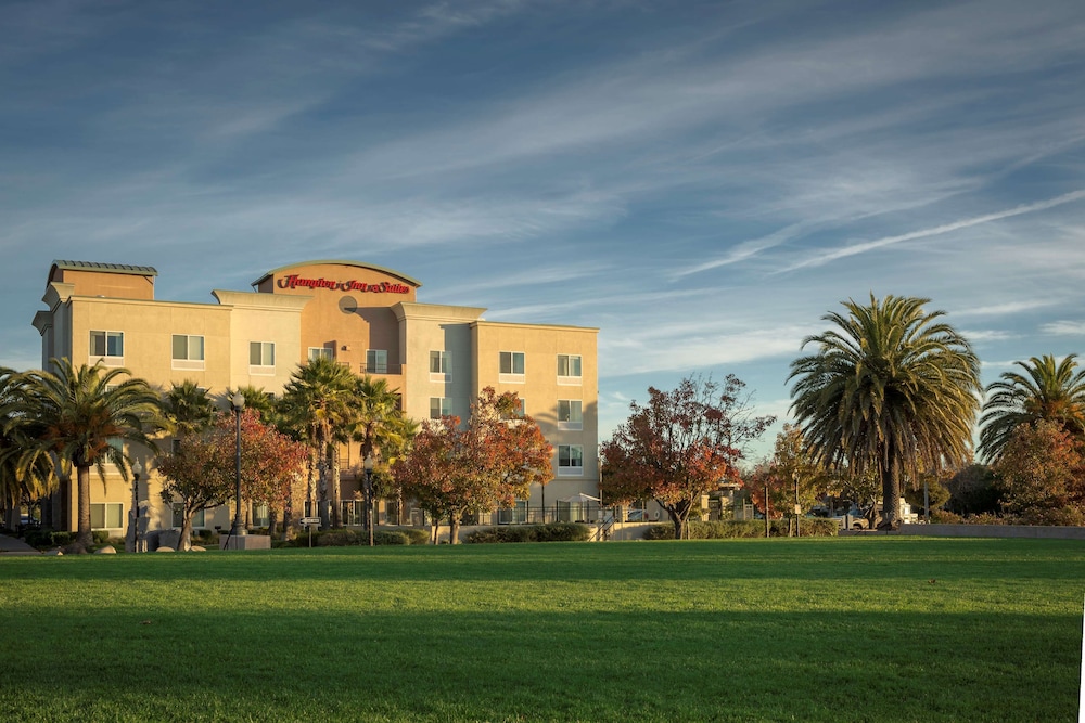Hampton Inn & Suites Suisun City Waterfront - featured photo