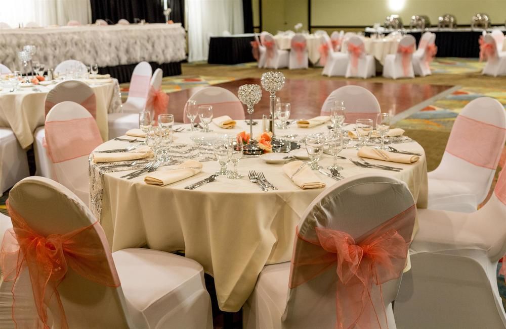 Ramada Plaza Rochester Airport - photo 34