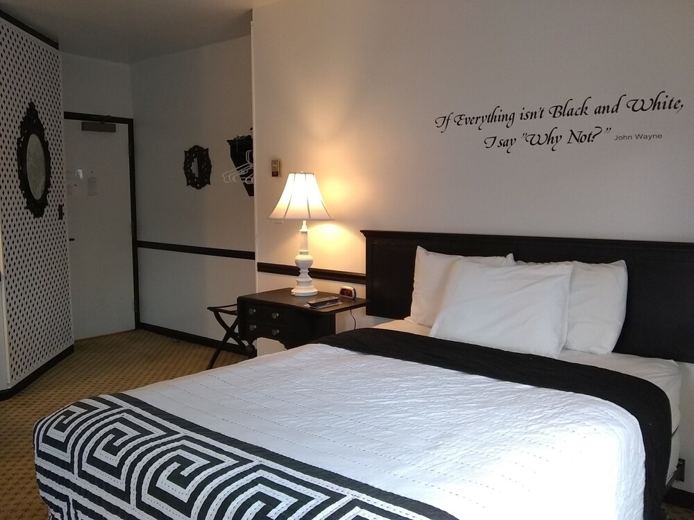 The Charles Inn at Vacationland Inns - photo 36
