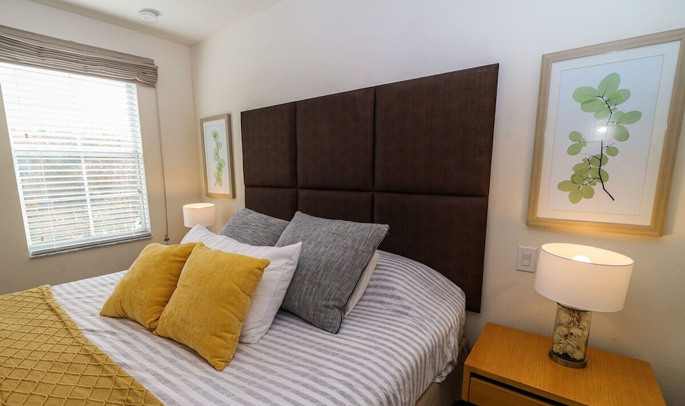 Townhome Jacuzzi Grill 10 min Disney - photo 9