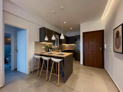 AgiasFoteinis20 — 4-Star Luxury Hotel in Athens, Greece