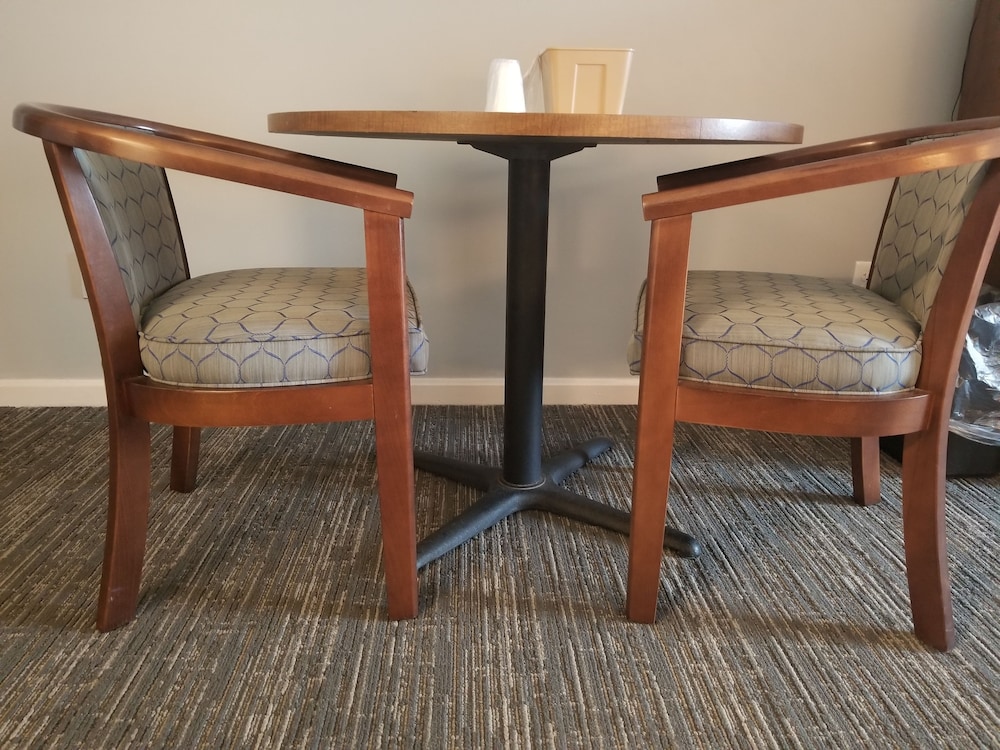 Hampton Village Inn - photo 10