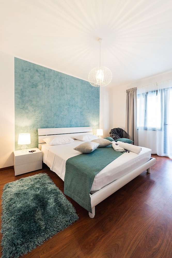 Apartment Auretta — 4-Star Luxury Hotel in Novigrad, Croatia