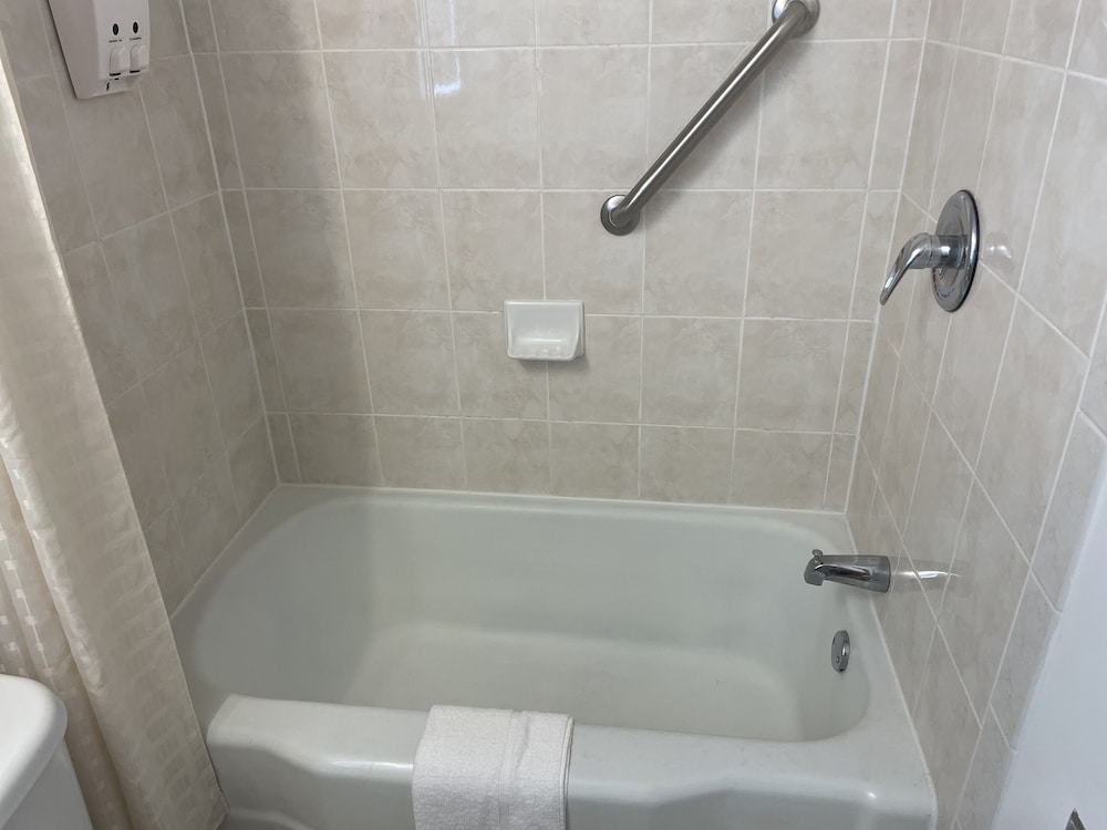 Scottish Inns North Tonawanda - photo 10
