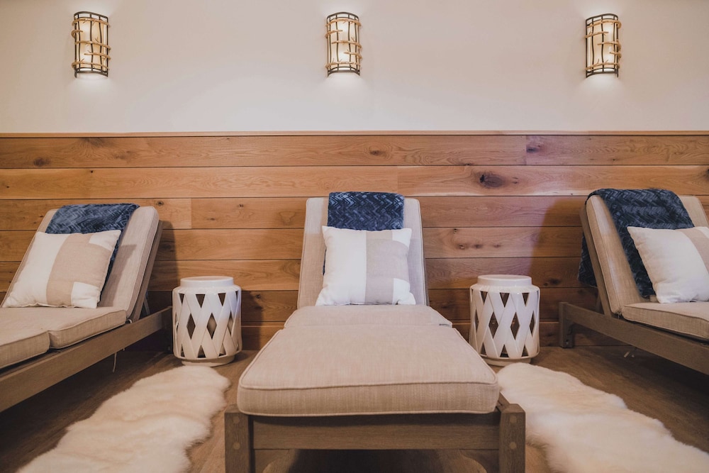 Tailwater Lodge Altmar Tapestry Collection by Hilton - photo 99