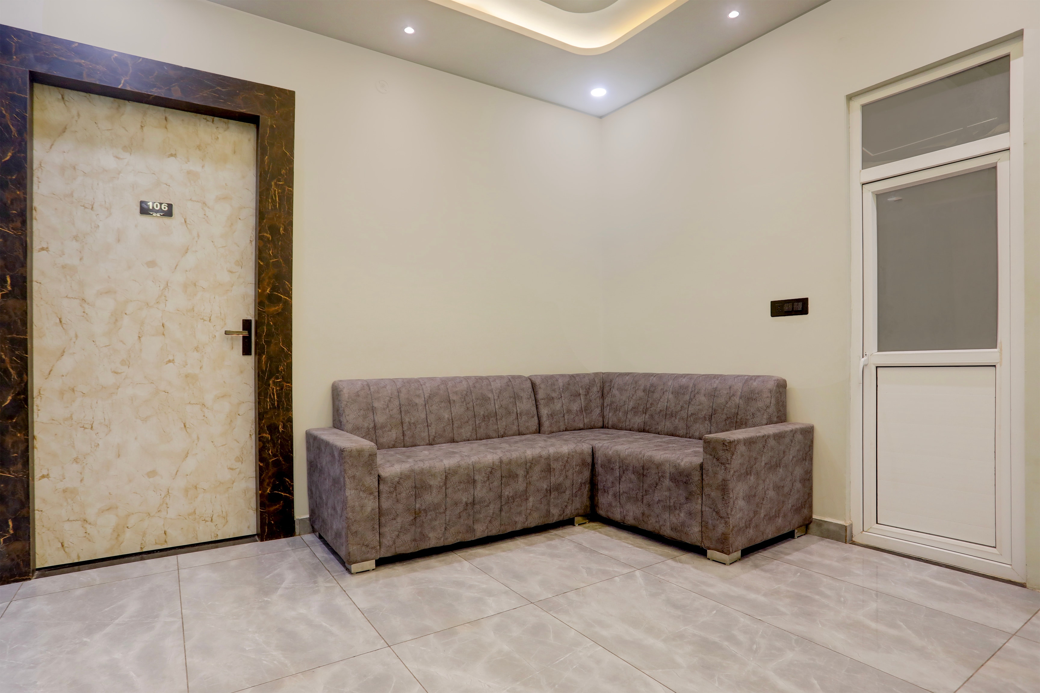 Super Hotel O Maharshi Valmiki International Airport Formerly Gaurav Inn in Fyzabad, India