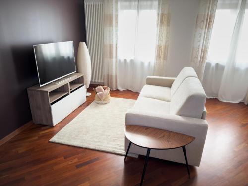 L'oasi del Conero Casa con giardino — 4-Star Luxury Hotel in Ancona, Italy
