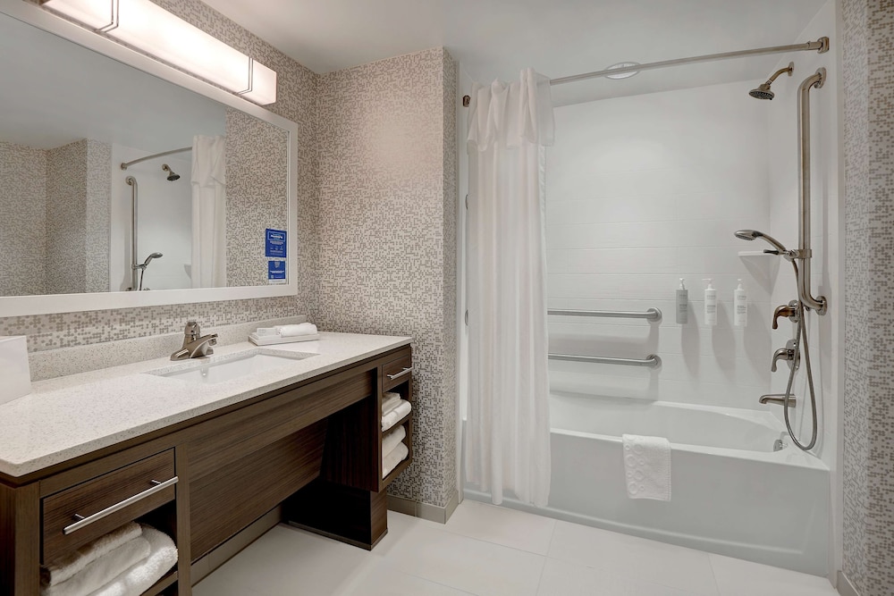 Home2 Suites by Hilton Lakewood Ranch - photo 22