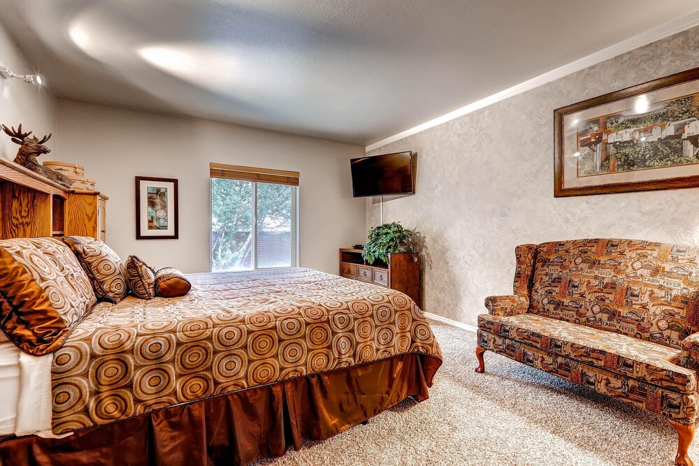 Park Station Condominium Hotel - photo 23