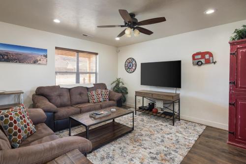 3415 Tierra Norte - featured photo