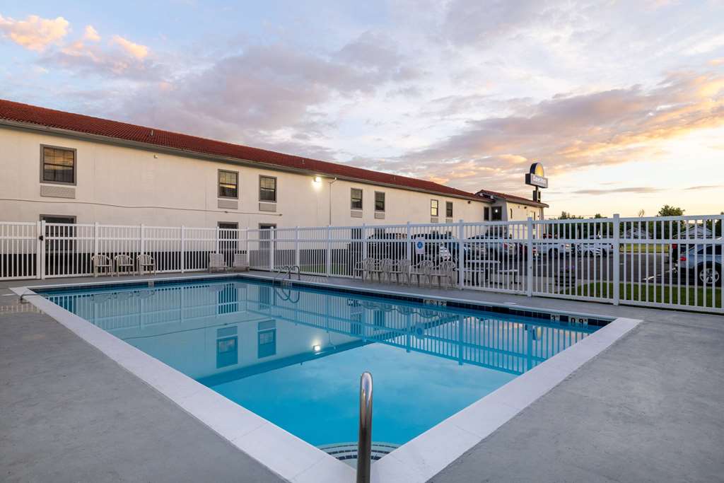 Days Inn by Wyndham Casper - photo 12