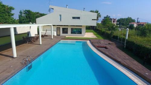 Villa Temptation — Kamena Vourla — photo 3