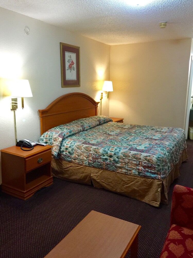 Eufaula Inn - photo 4