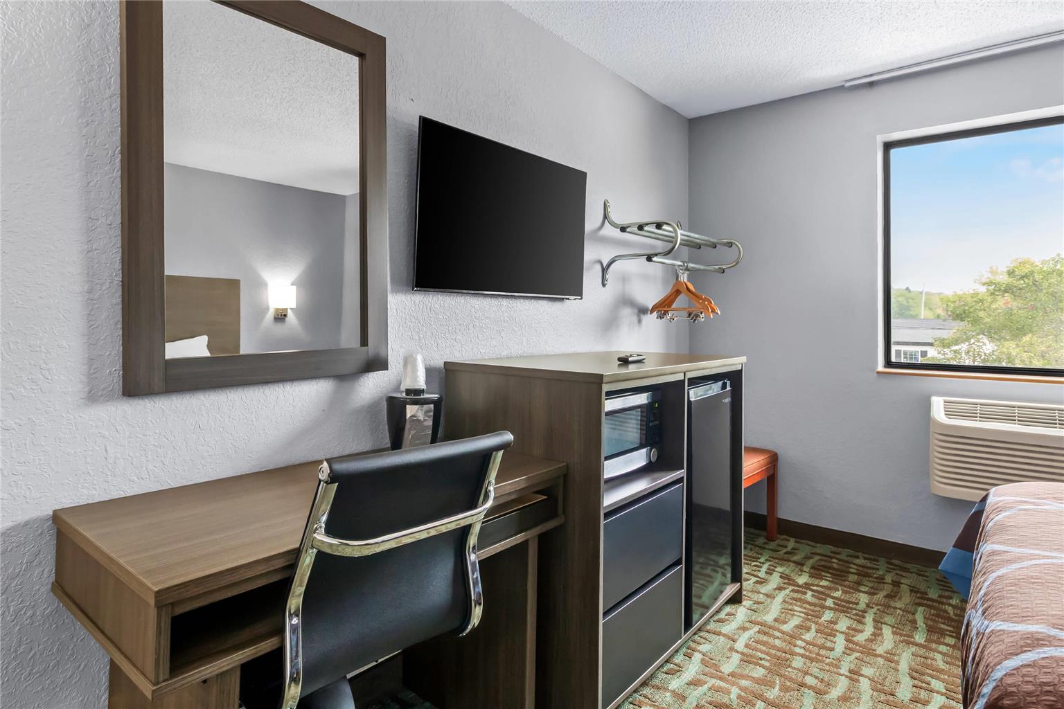 Rodeway Inn Delmont - photo 13