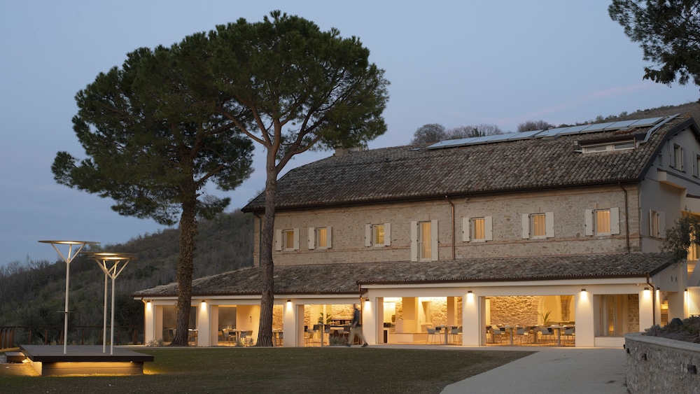 Colle Serrano Relais & SPA — hotel in Ripatransone