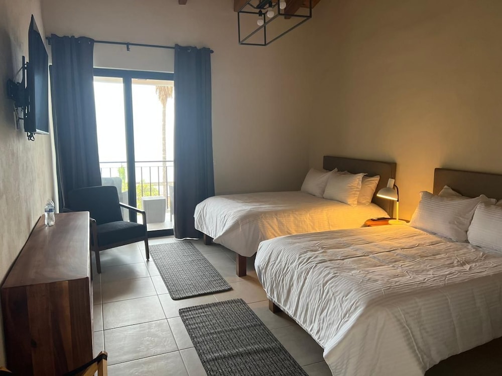 Casa Rivera De Moras — 4-Star Luxury Hotel in San Luis Soyatlan, Mexico