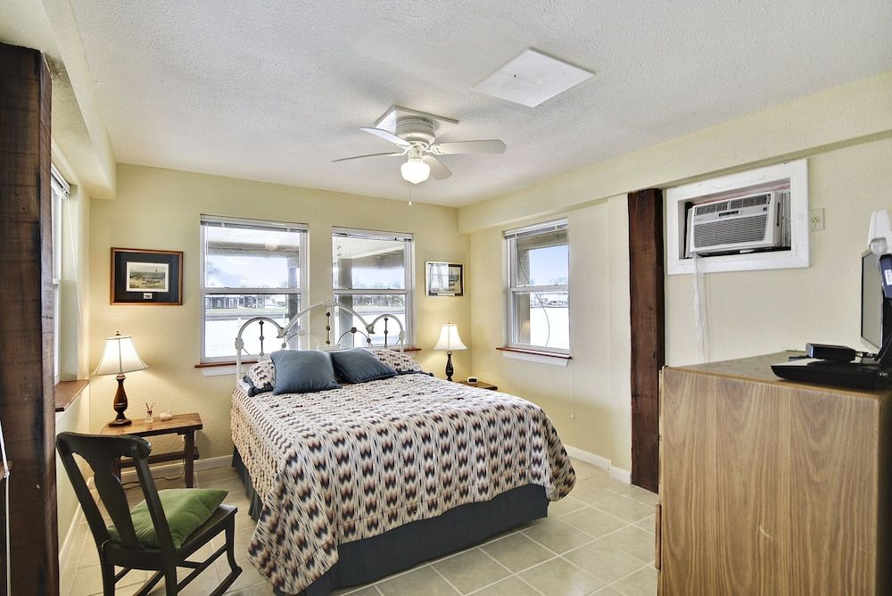 4513pragerjbnh Prager Bay View - photo 7