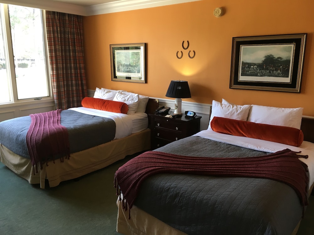 The Inn at Houndslake - photo 10