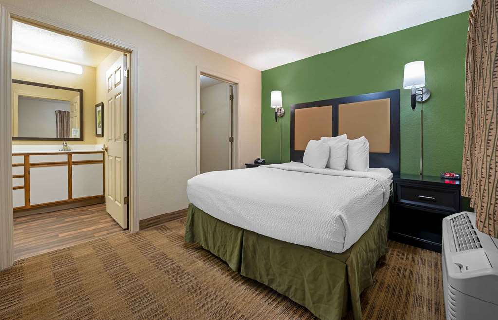 Extended Stay America Suites Indianapolis West 86th St - photo 40