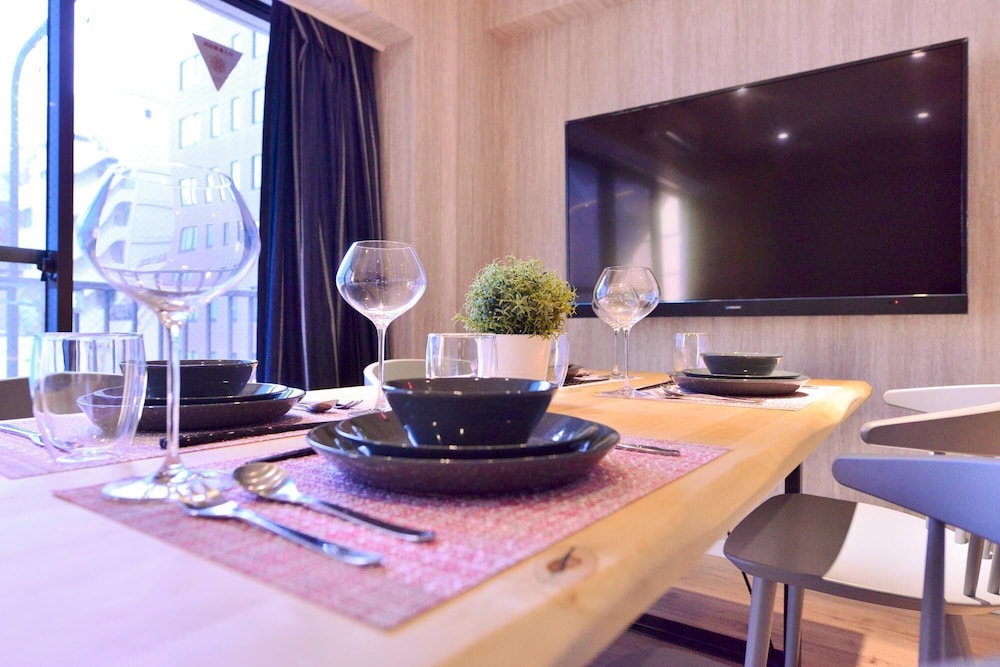 Lux 2BR Penthouse Imperial Palace 7Pax 3mins Sub — 4-Star Luxury Hotel in Tokyo, Japan