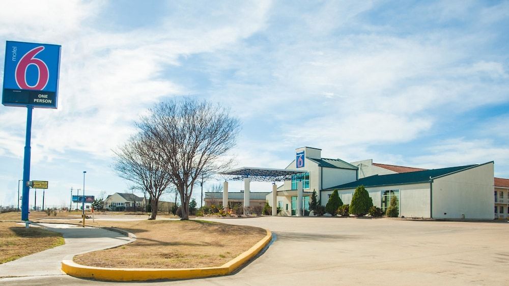 Motel 6 Corsicana - photo 10