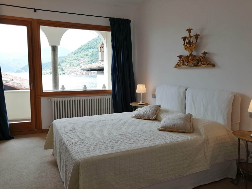 IseoLakeRental Casa Stella d'Acqua — 4-Star Luxury Hotel in Sulzano, Italy