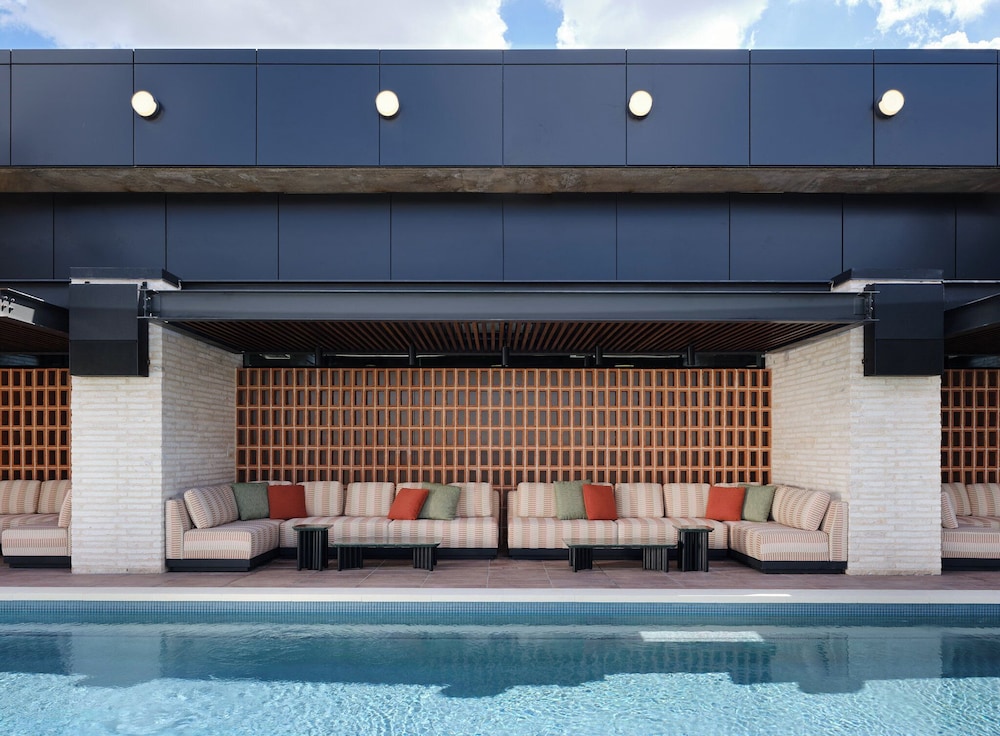 Kimpton Santo San Antonio Riverwalk by IHG - photo 73