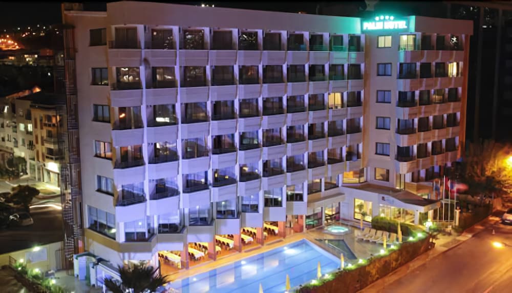 Palm Hotel