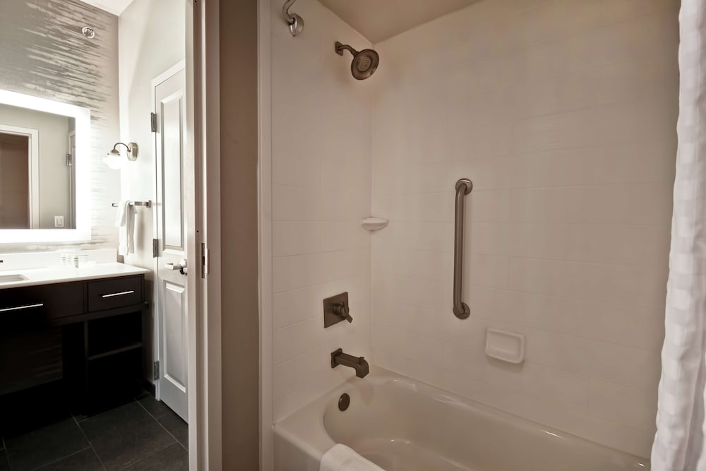 Homewood Suites by Hilton Dallas Arlington South - photo 30