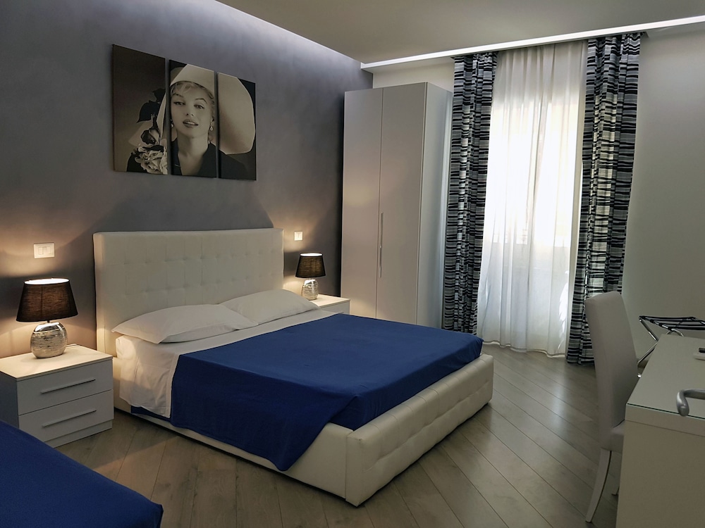 Domus Barberini — 4-Star Luxury Hotel in Rome, Italy