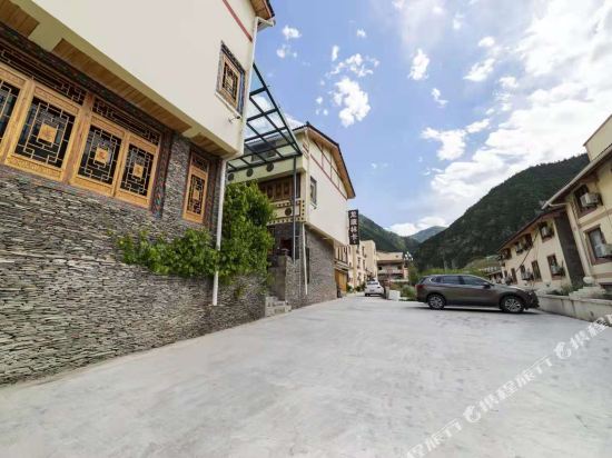 Jiuzhaigou longkanglinka Hotel - carbon neutral hotel in Unknown City