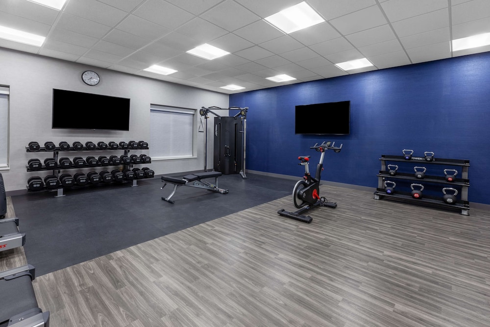 Hampton Inn & Suites Bloomfield Hills Detroit - photo 20