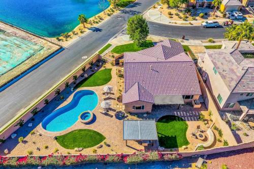 Splash Tastic Fun House — 4-Star Luxury Hotel in Indio, United States
