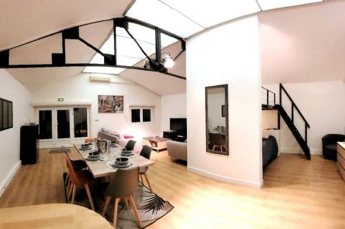 Loft Proche CDG 6 Pers Parc Expo Avec Parking — hotel in Villeparisis