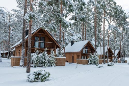 Largo Lake Resort Kaszuby — hotel in Karsin