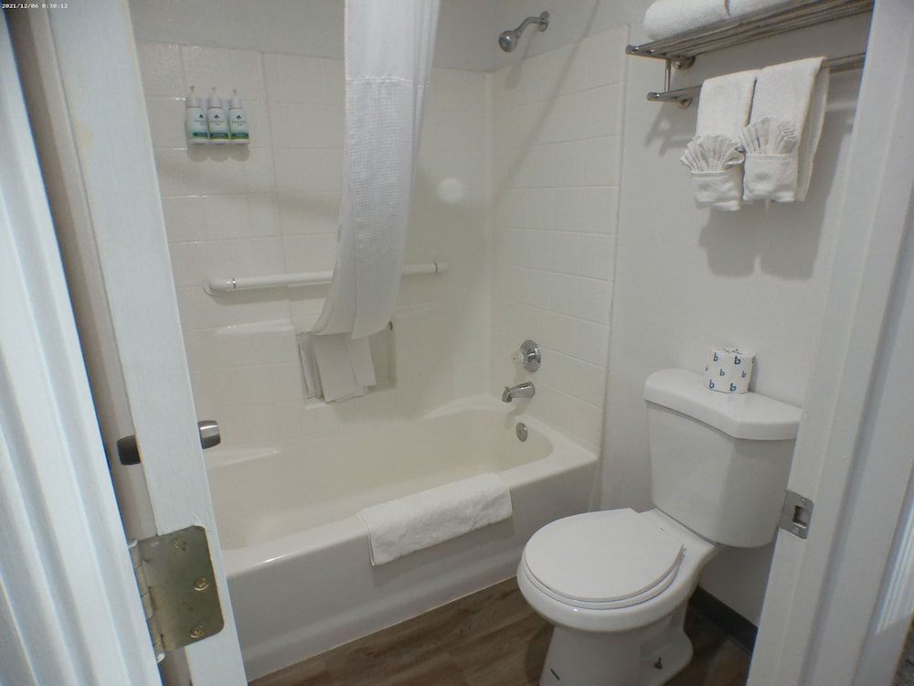 GreenTree Inn of Holbrook AZ - photo 21