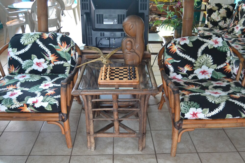 Wild Ginger Inn Hotel - photo 3