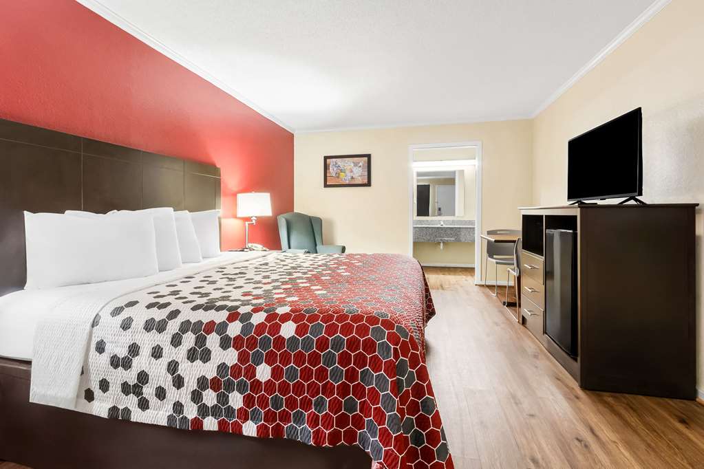 Econo Lodge St. George - photo 21