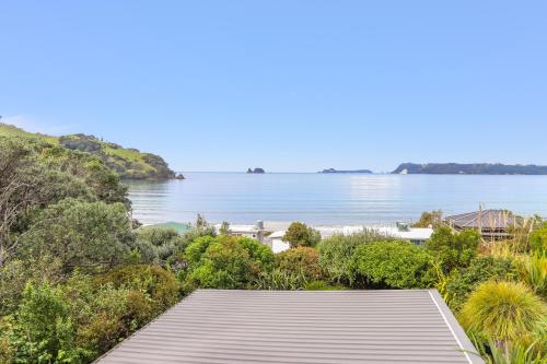 Hosts on the Coast Pikitia at Wharekaho in Whitianga, New Zealand