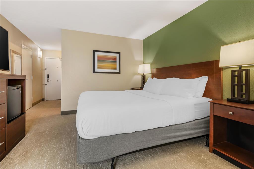 Best Western Fairmont - photo 34