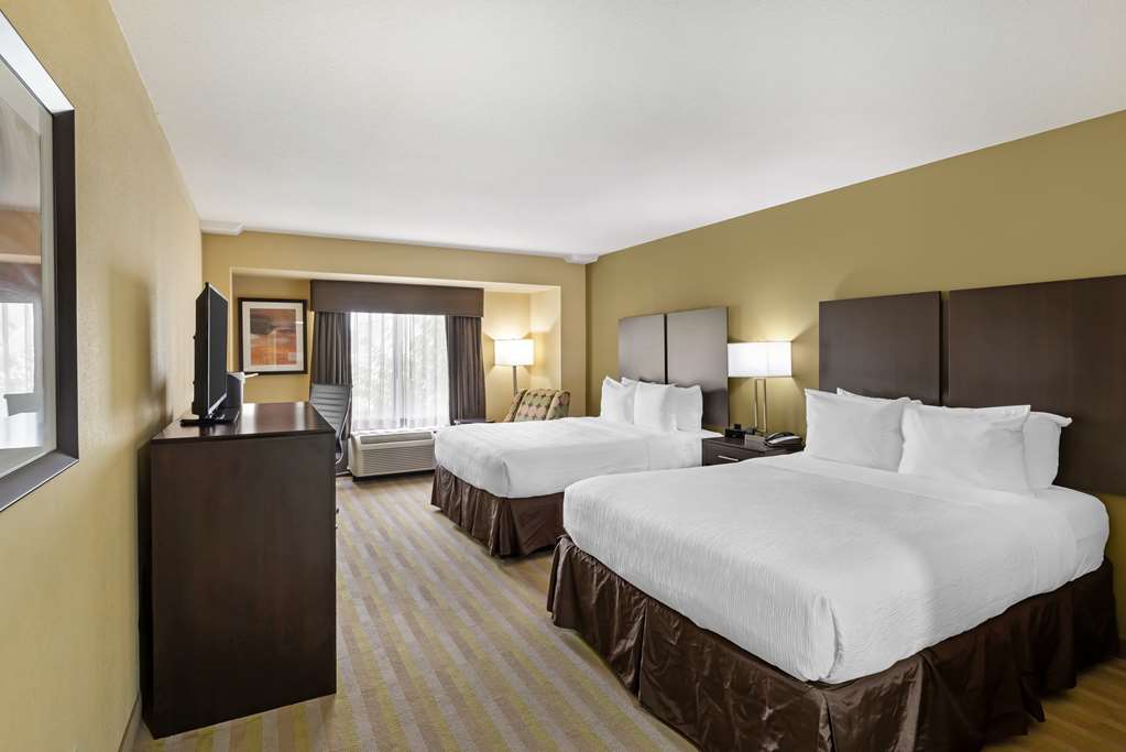 Best Western Plus Thornburg Inn & Suites - photo 22