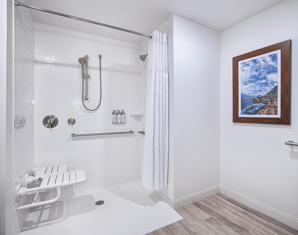 Compass by Margaritaville in Medford - photo 15