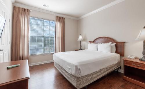 1351tt Unit 8407 Tuscana Resort 2 Bedroom Condo by RedAwning - photo 3