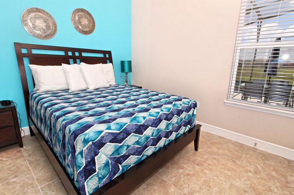 Ov3435 Solterra Resort 5 Bed 4.5 Baths Villa - photo 3