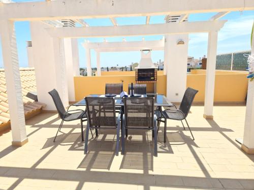Penthouse Recanto Cabanas Golf — 4-Star Luxury Hotel in Conceicao, Portugal