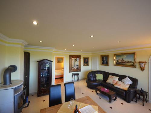 Apartment Sonnenkliff 1 by Interhome — 4-Star Luxury Hotel in Ostseebad Goehren, Germany
