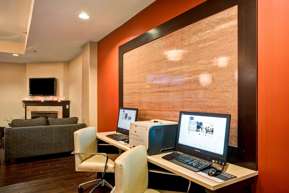 Hampton Inn Scranton at Montage Mountain - photo 31