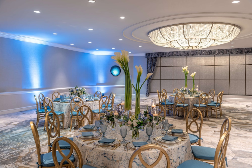 Hilton Alexandria Mark Center - photo 86