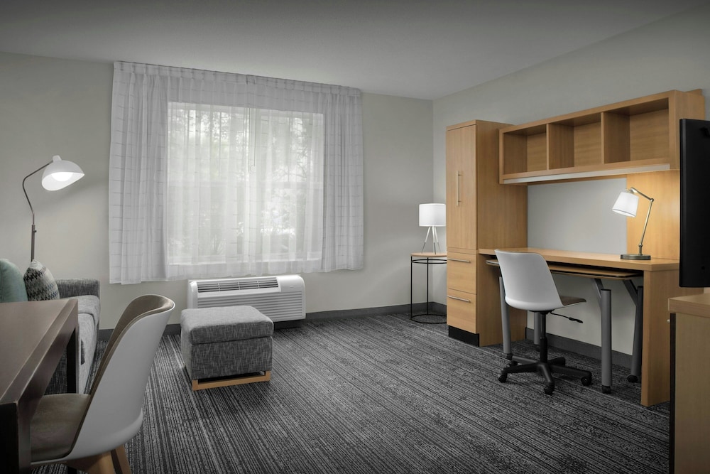 TownePlace Suites by Marriott Pensacola - photo 23